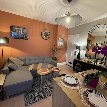 Le Treize Au Coeur Du Bouchon Lägenhet Troyes Exteriör bild