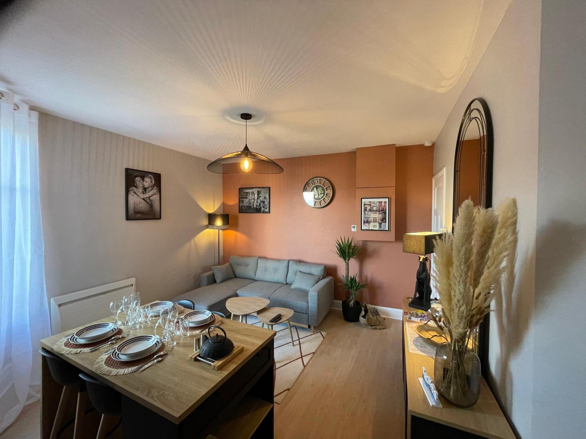 Le Treize Au Coeur Du Bouchon Lägenhet Troyes Exteriör bild