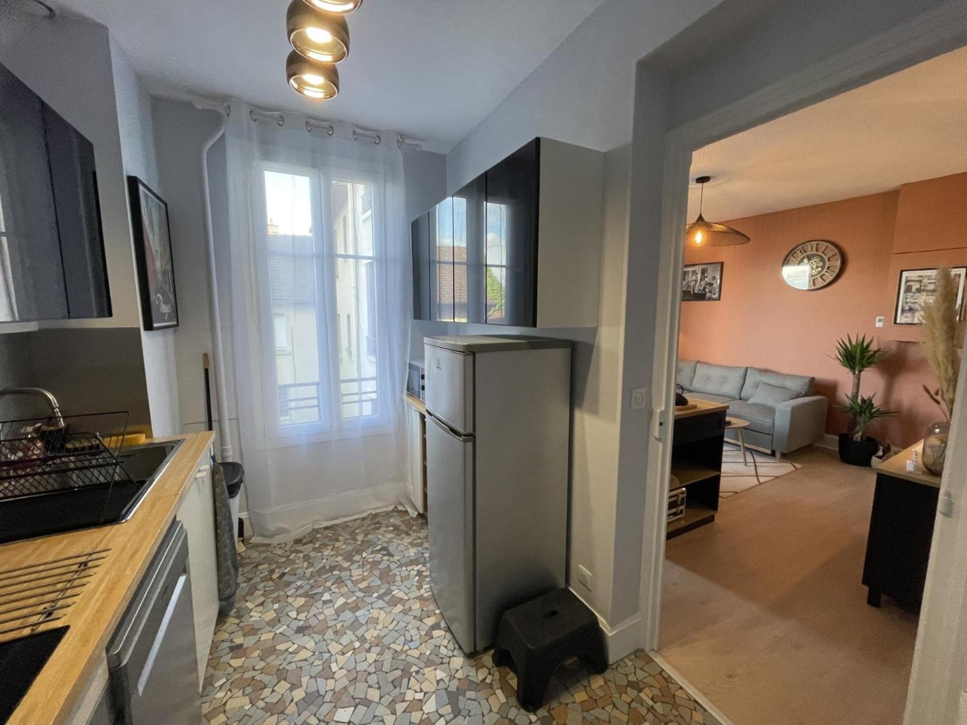 Le Treize Au Coeur Du Bouchon Lägenhet Troyes Exteriör bild