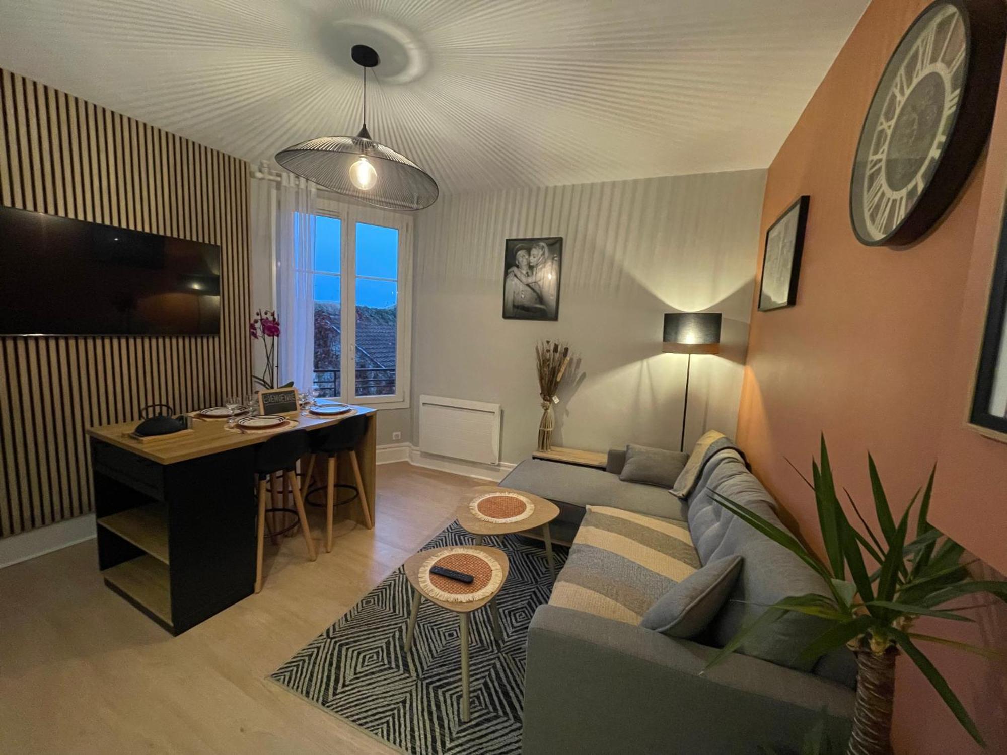 Le Treize Au Coeur Du Bouchon Lägenhet Troyes Exteriör bild